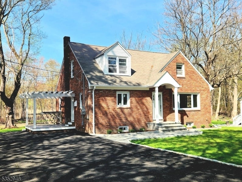 Photo of Listing #3958554