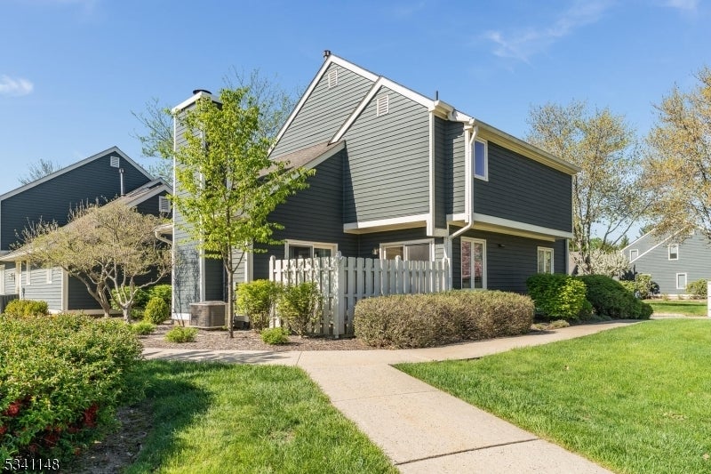 Photo of Listing #3958619
