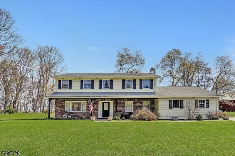 Photo of Listing #3958636