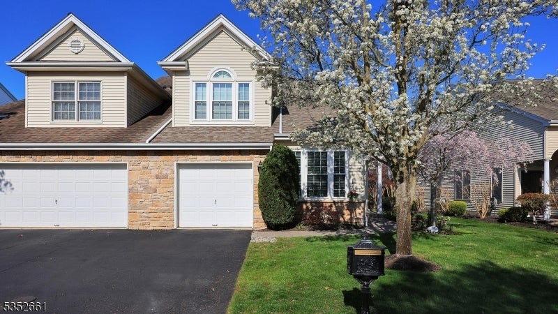 Photo of Listing #3958860