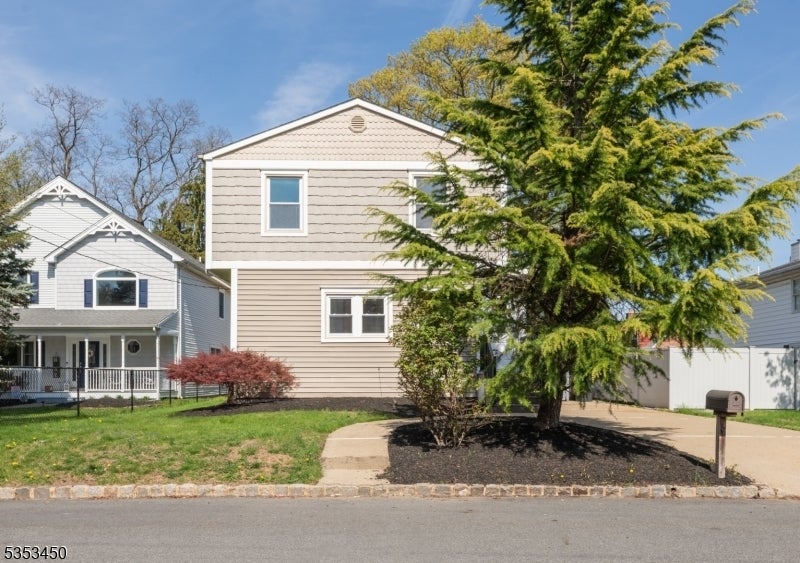 Photo of Listing #3959092