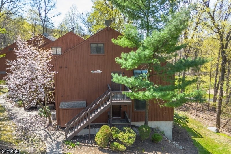 Photo of Listing #3959330