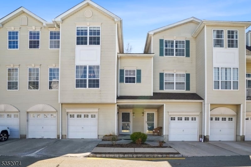 Photo of Listing #3959501