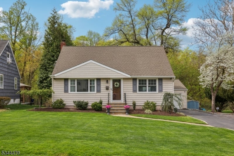 Photo of Listing #3959692