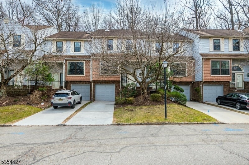 Photo of Listing #3959762