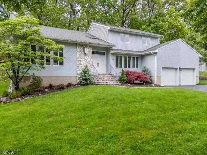 Photo of Listing #3959796