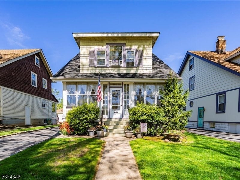 Photo of Listing #3959883