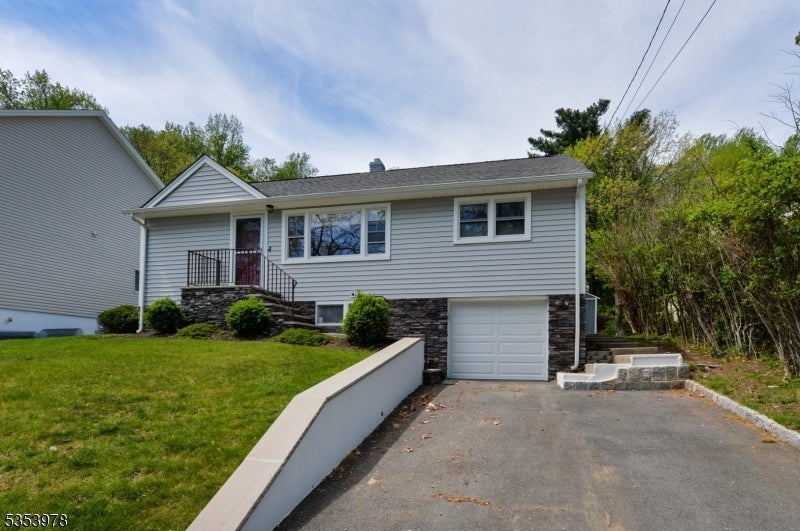 Photo of Listing #3959910