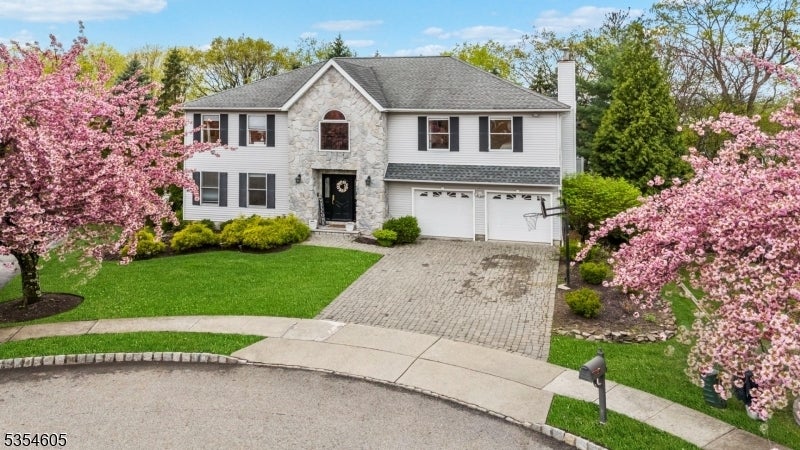 Photo of Listing #3960121