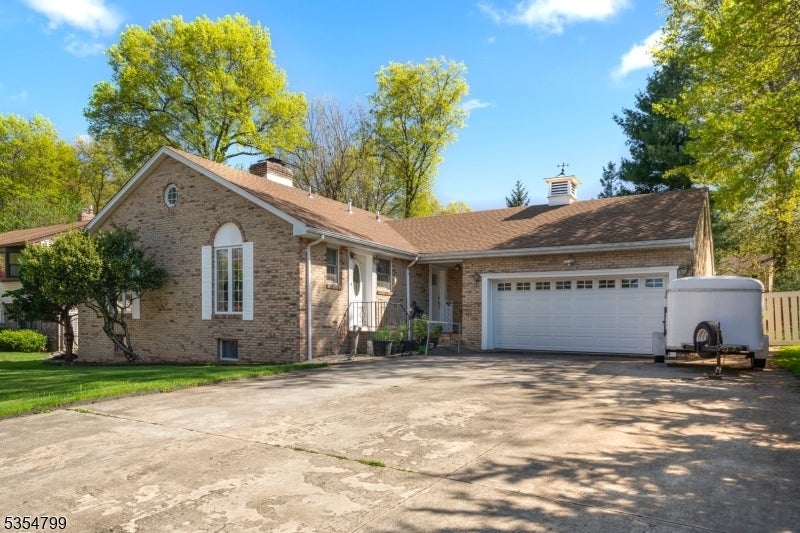 Photo of Listing #3960184