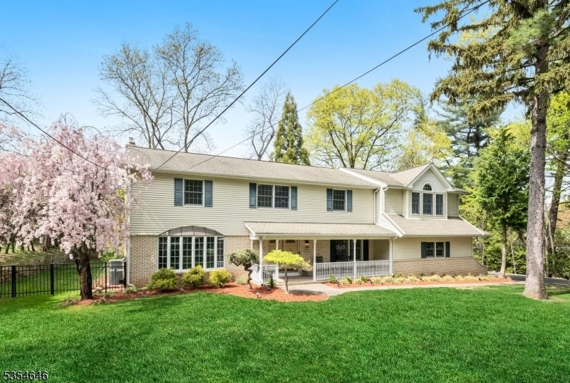 Photo of Listing #3960273