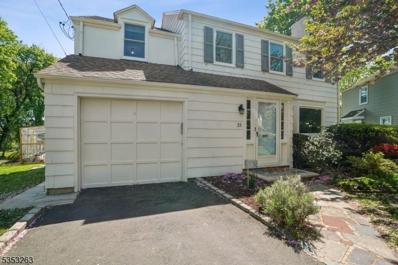 Photo of Listing #3960355
