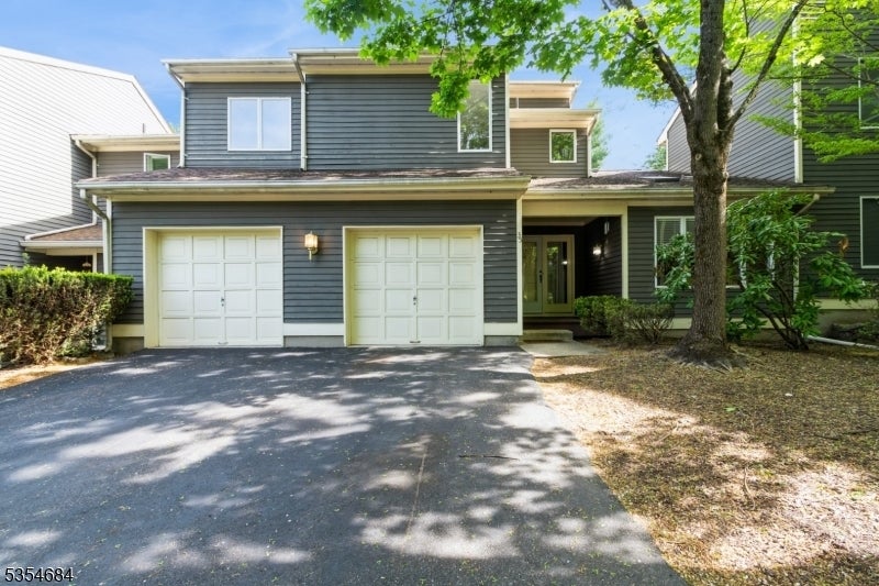 Photo of Listing #3960426