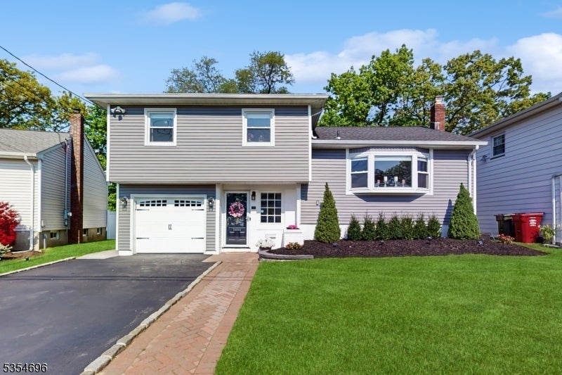 Photo of Listing #3960491