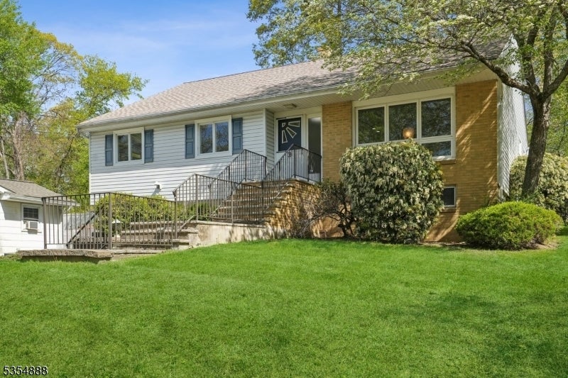 Photo of Listing #3960515