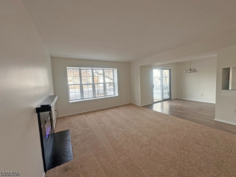 Photo of Listing #3960542