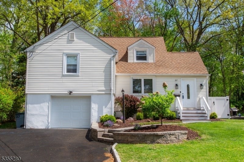 Photo of Listing #3960672