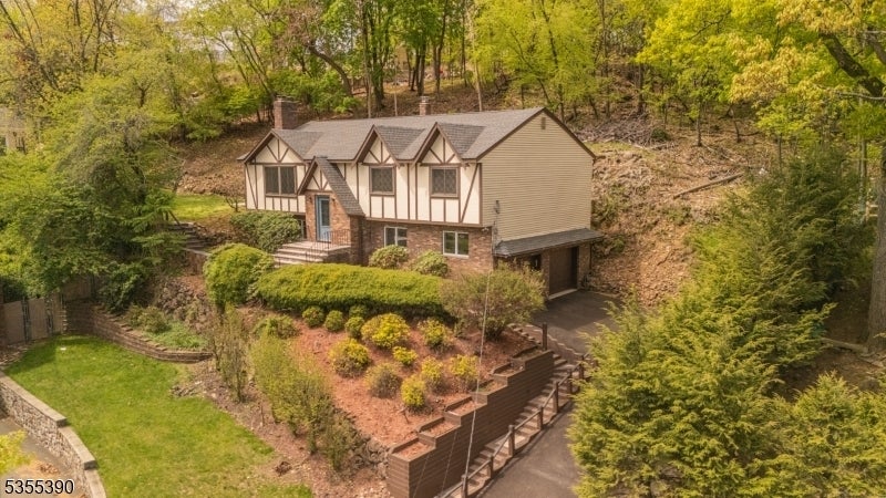 Photo of Listing #3960775