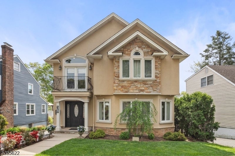 Photo of Listing #3960958