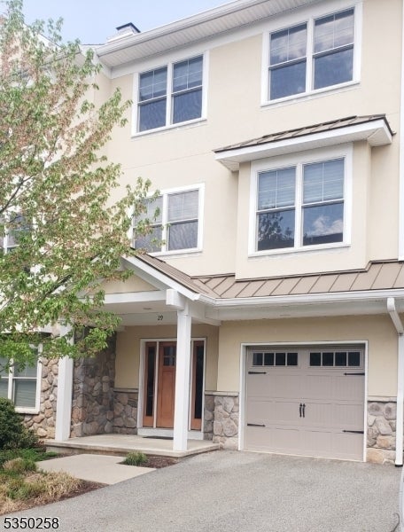 Photo of Listing #3961029