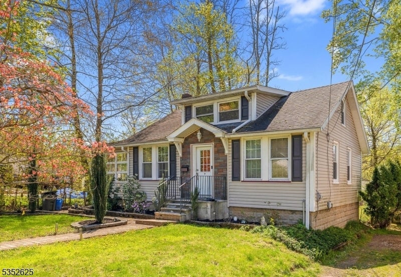 Photo of Listing #3961163