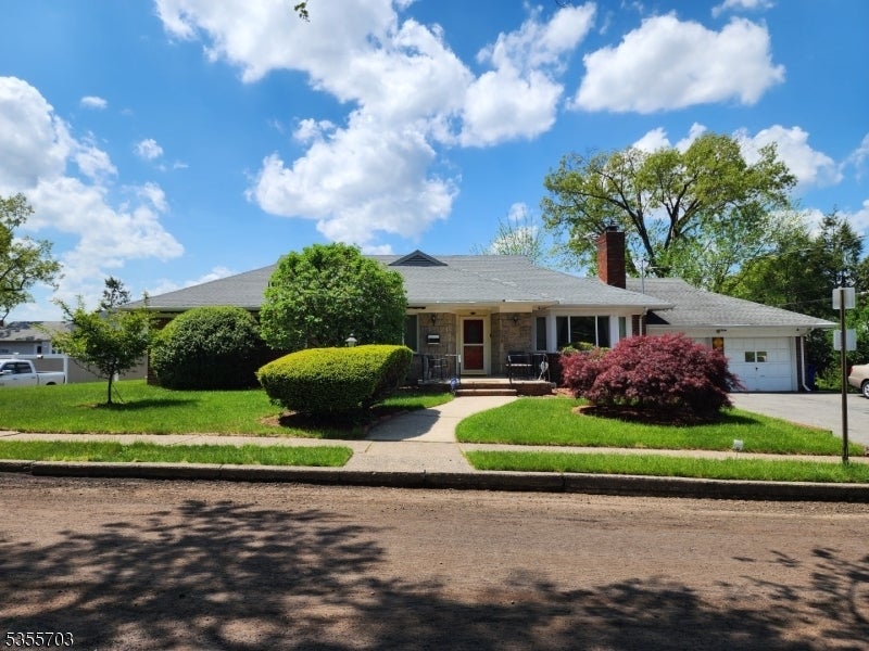 Photo of Listing #3961197