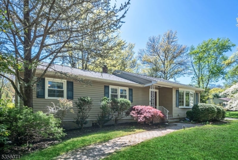 Photo of Listing #3961273