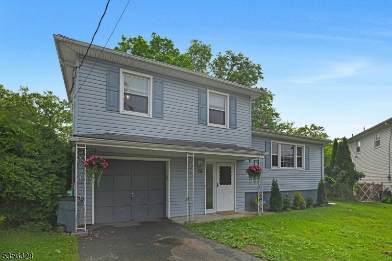Photo of Listing #3961492