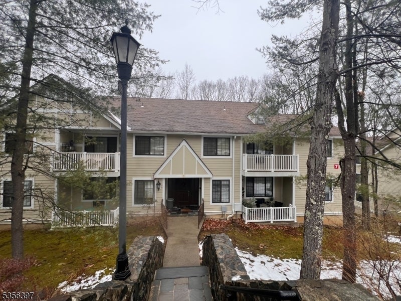 Photo of Listing #3961562