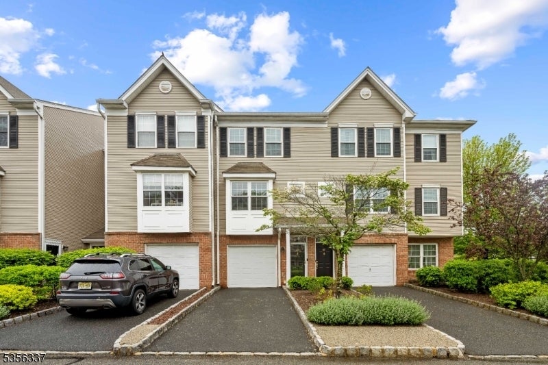 Photo of Listing #3961741