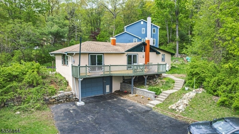 Photo of Listing #3961761