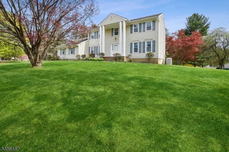 Photo of Listing #3961764