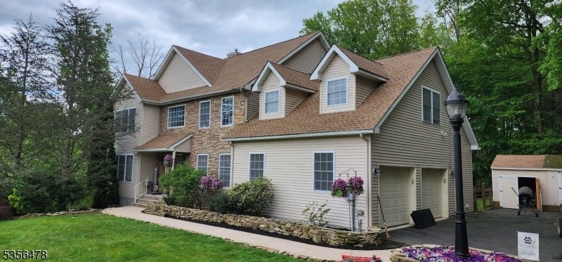 Photo of Listing #3961817