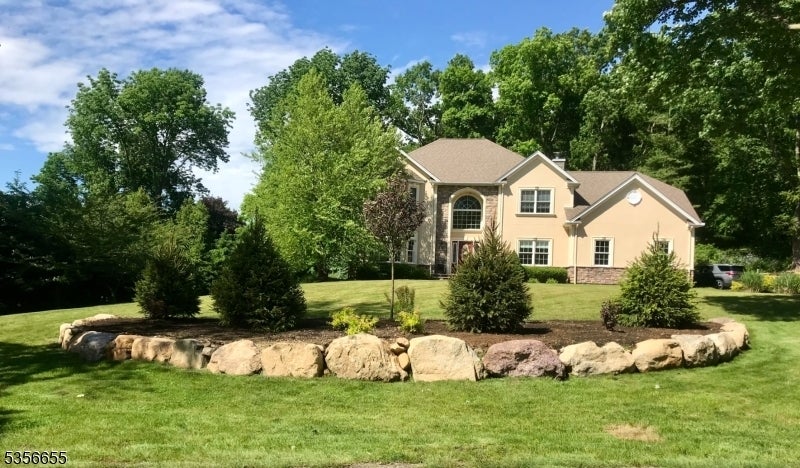 Photo of Listing #3961882