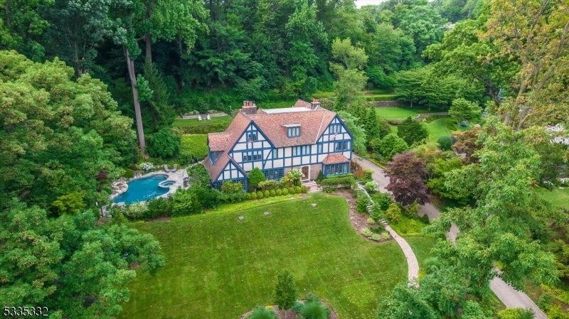 Photo of Listing #3961972