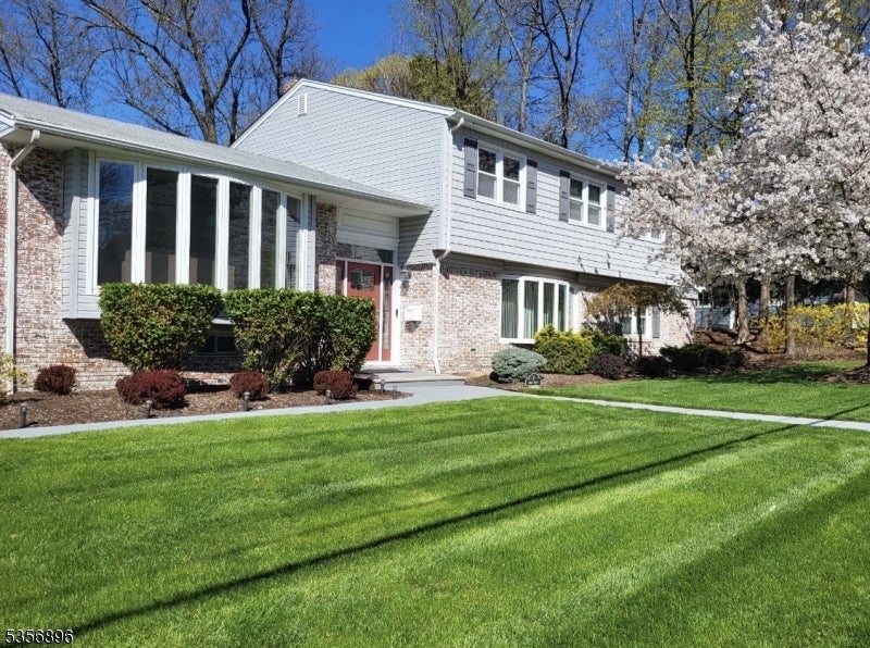 Photo of Listing #3962032