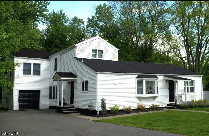 Photo of Listing #3962455