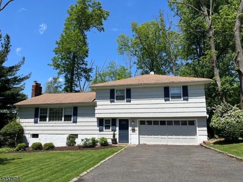 Photo of Listing #3962478