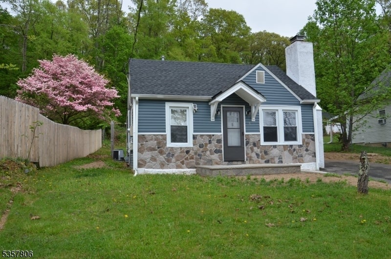 Photo of Listing #3962782