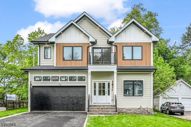Photo of Listing #3963428