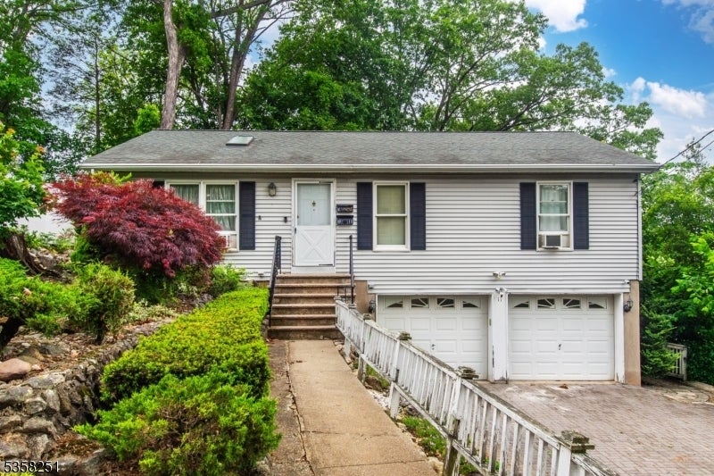 Photo of Listing #3963766