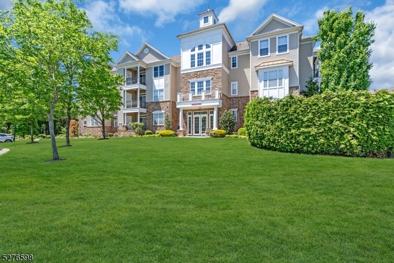 Photo of Listing #3963880
