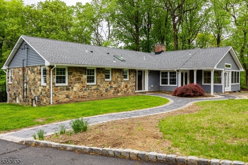 Photo of Listing #3965174