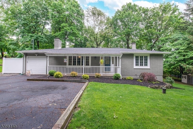 Photo of Listing #3965256