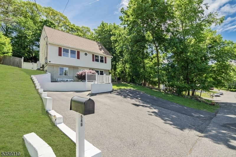 Photo of Listing #3965295