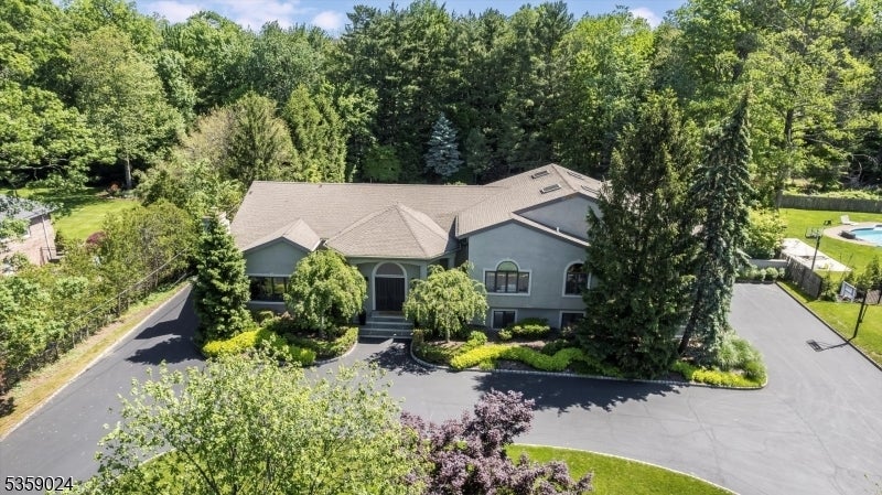 Photo of Listing #3965458