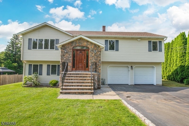 Photo of Listing #3965658