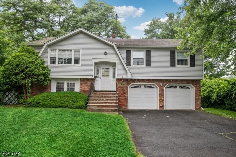 Photo of Listing #3965876