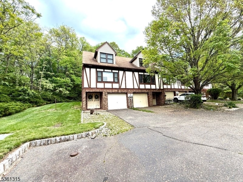 Photo of Listing #3966036