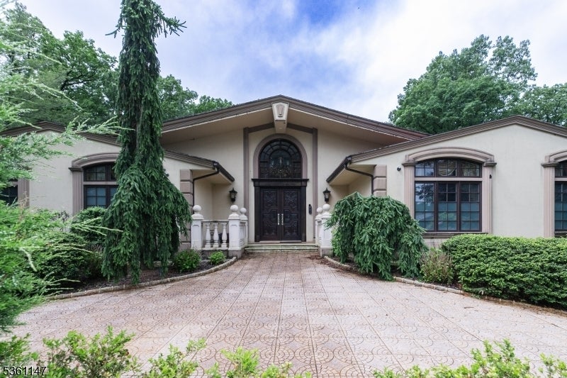 Photo of Listing #3966270